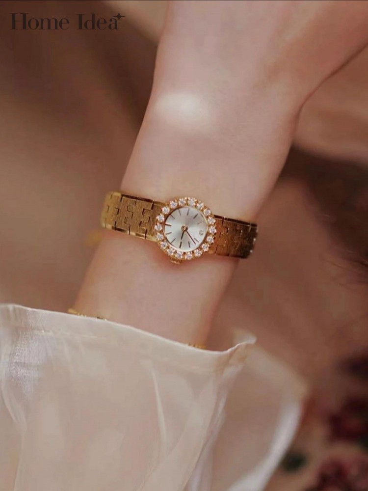 Vintage Fashion Ideas - Vintage Women Golden Plated Diamonds Quartz