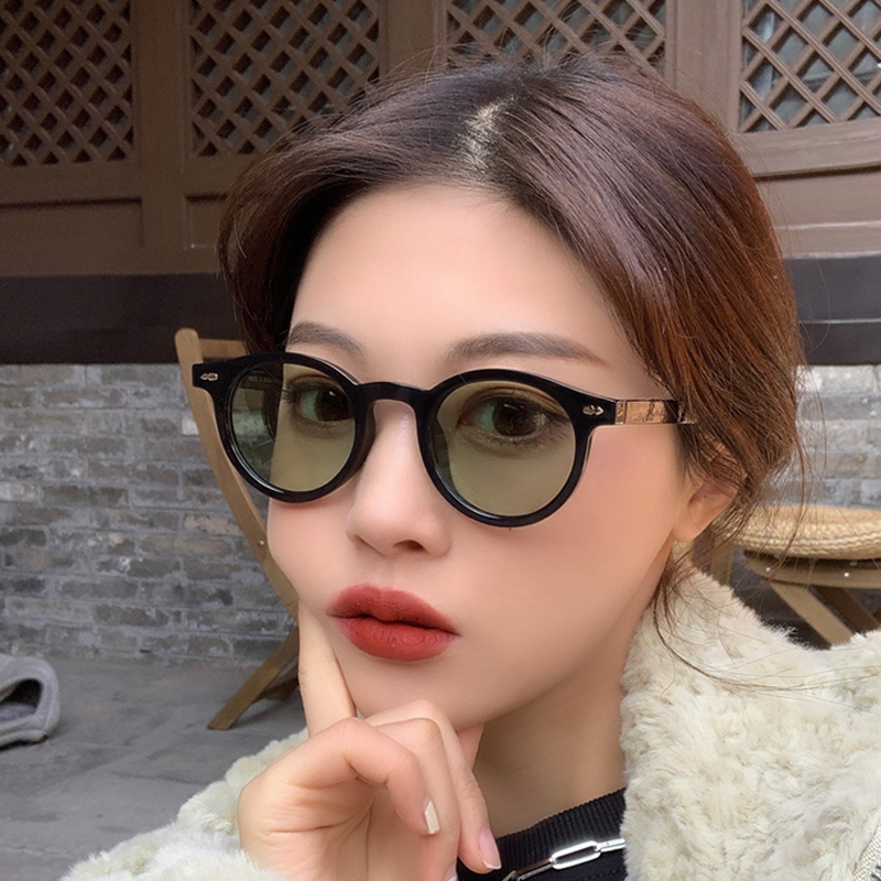 Vintage Outdoor Fashion - New Small Round Sunglasses for Men