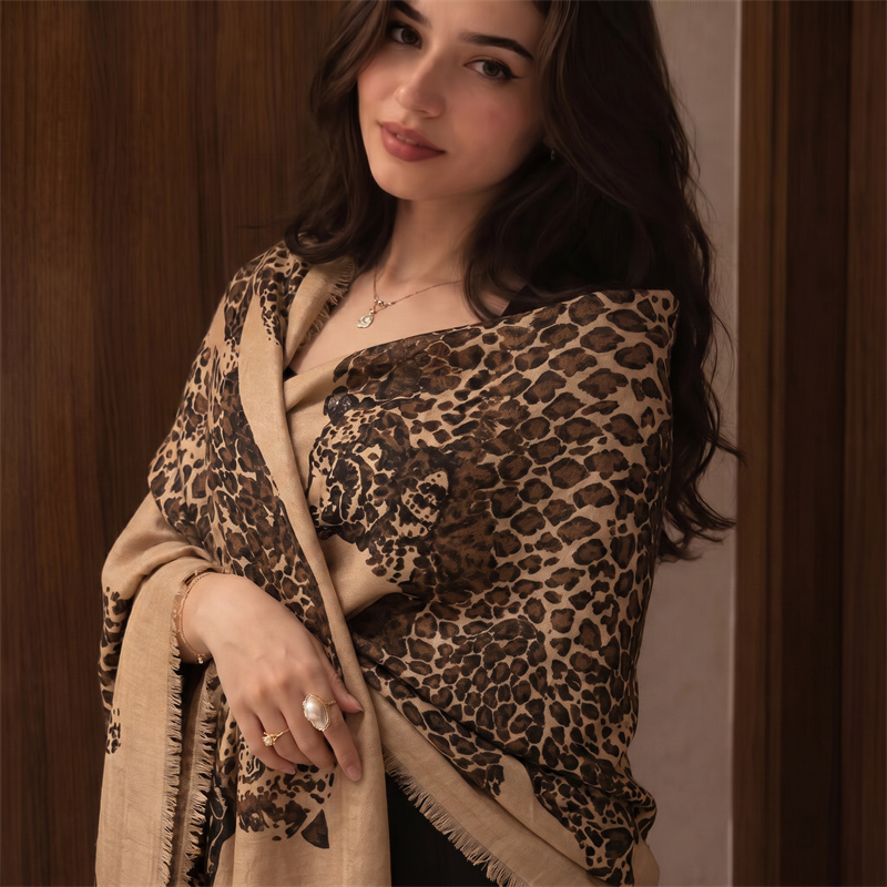 Vintage Leopard Print Hijab an - огляд і ціна Vintage Outdoor Fashion