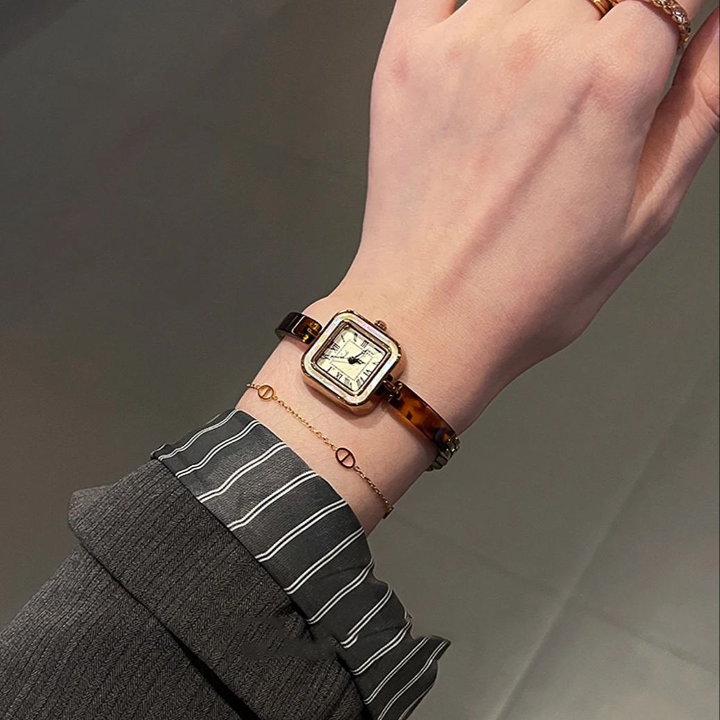 Luxury Vintage Women's Watches - огляд і ціна Vintage Fashion Watches