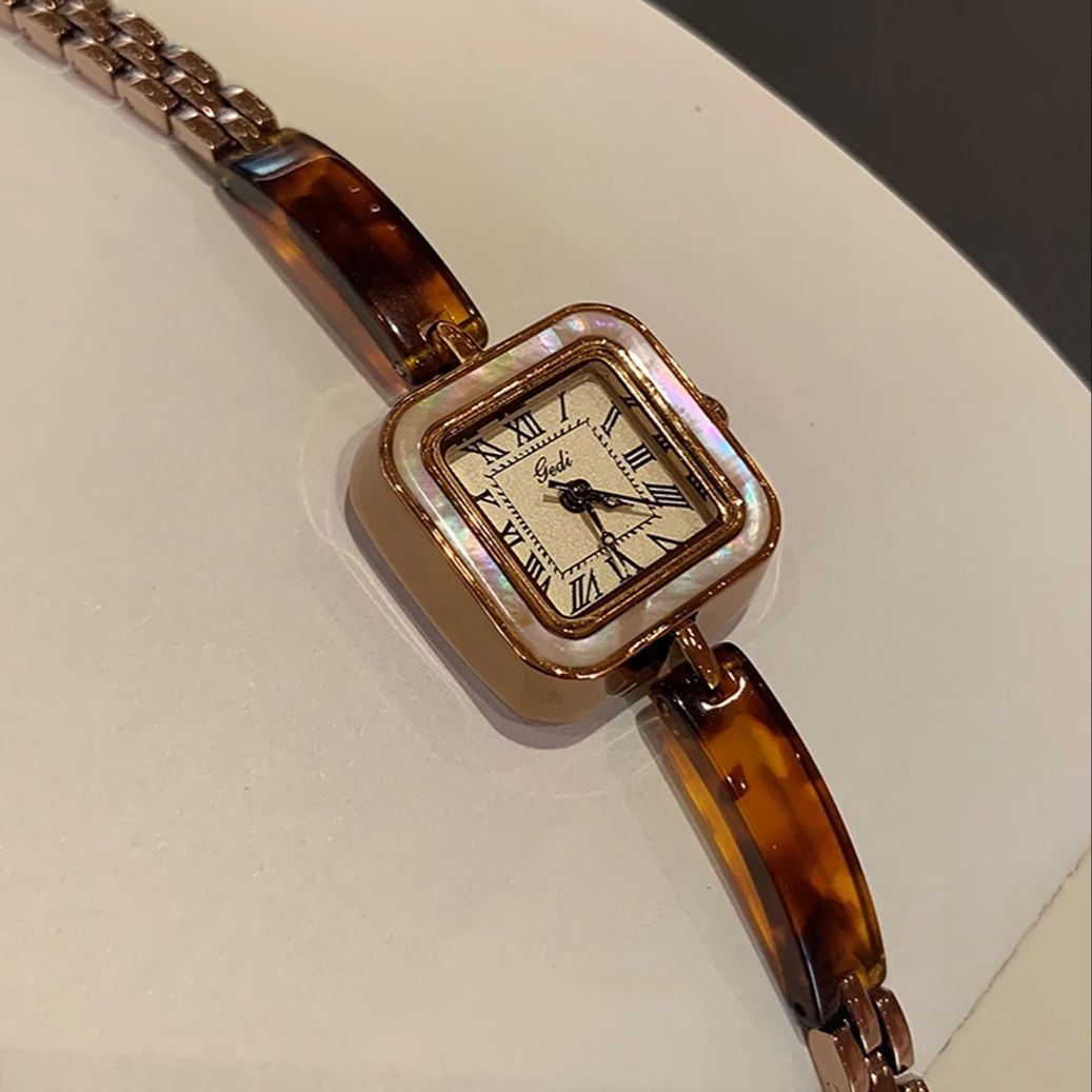 Luxury Vintage Women's Watches - огляд і ціна Vintage Fashion Watches