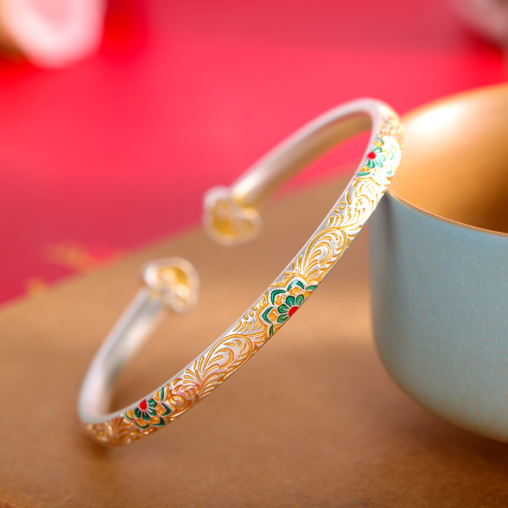 New Enamel Rosette Open Cuff B - огляд і ціна Vintage Fashion Ideas