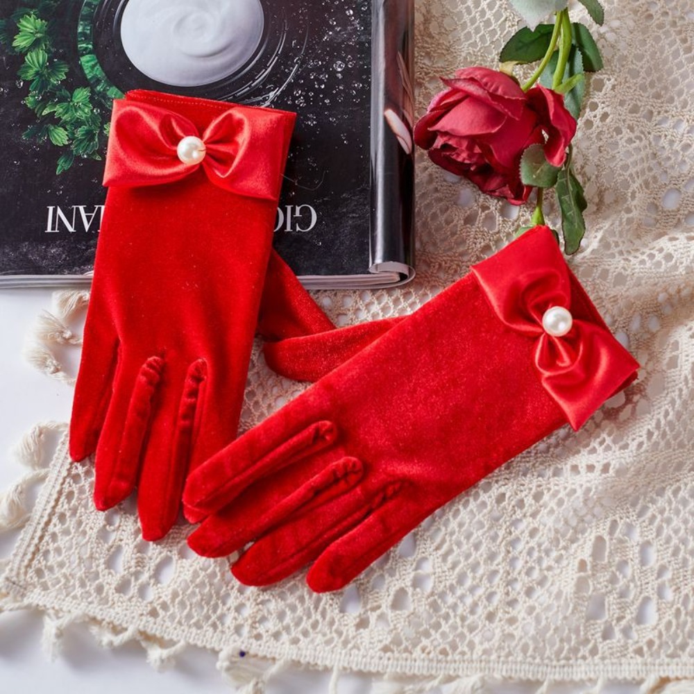 Vintage Wedding Bridal Gloves  - огляд і ціна Vintage Fashion Photographers