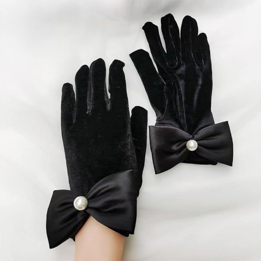 Vintage Wedding Bridal Gloves  - огляд і ціна Vintage Fashion Photographers