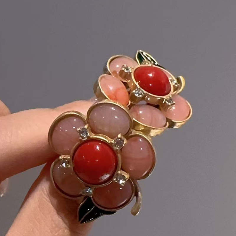 Vintage Natural Stone Pink Flo - огляд і ціна Vintage Fashion Photographers